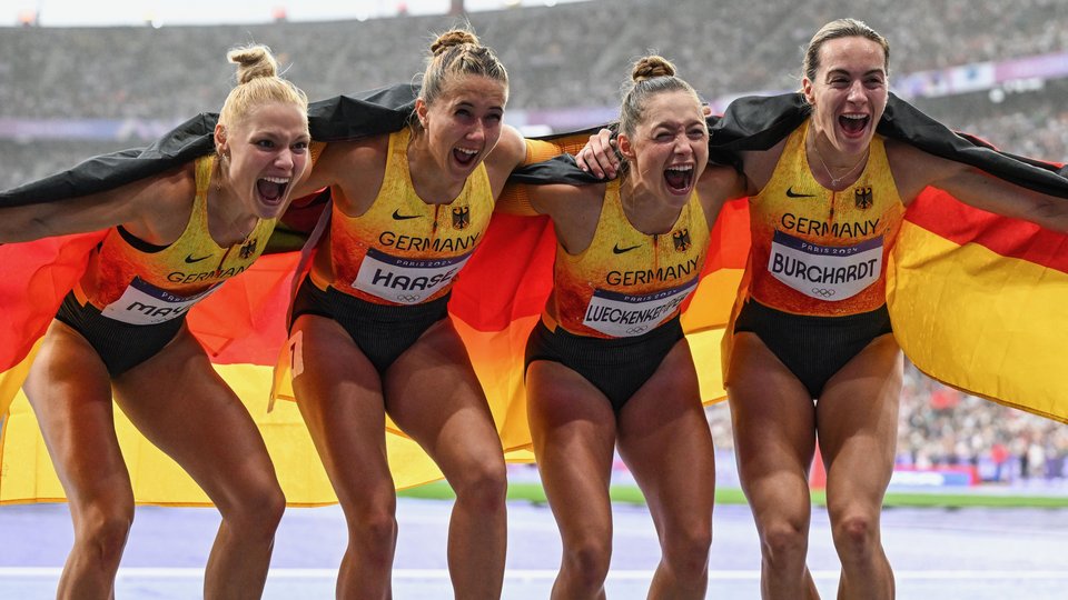 4x100-Staffel freut sich über Bronze